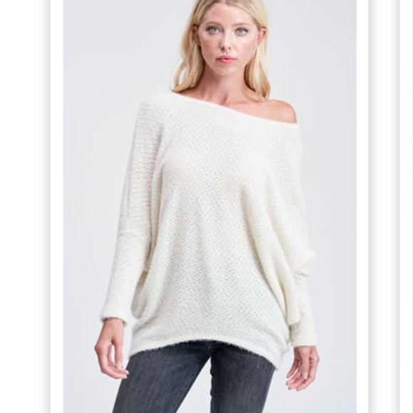 LAST Fuzzy Light weight Dolman Sleeve Teal top - Picture 3 of 5